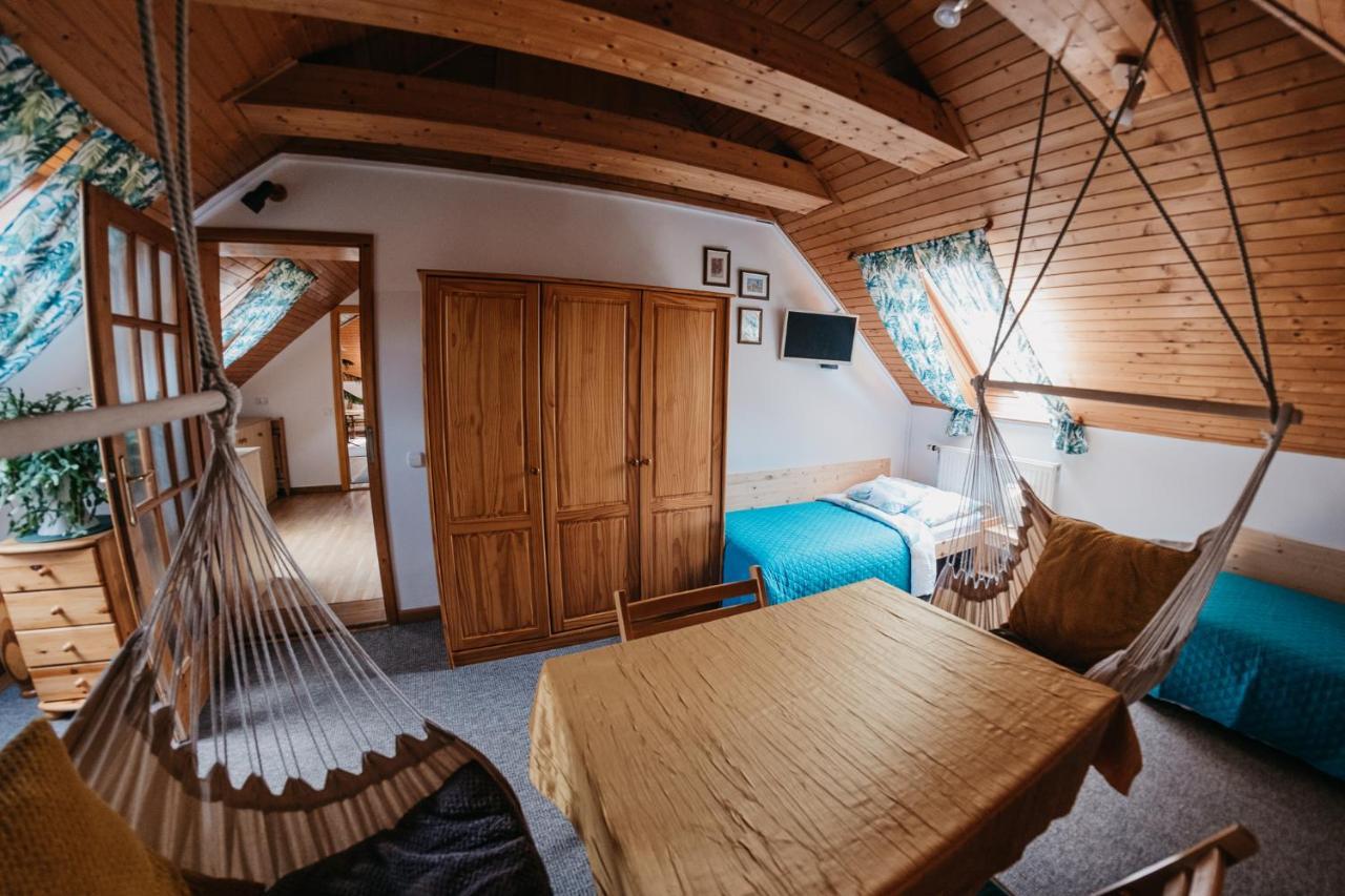 Hemina Vendeghaz Hotel Tata Bagian luar foto
